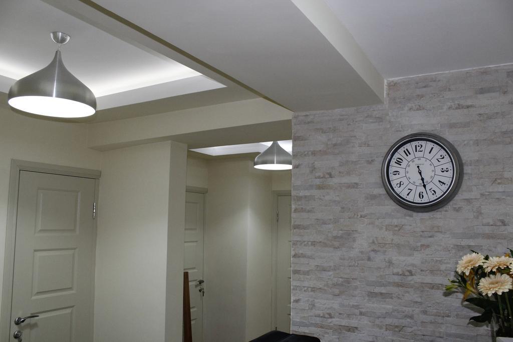 5Th Floor Guest House Erevan Esterno foto