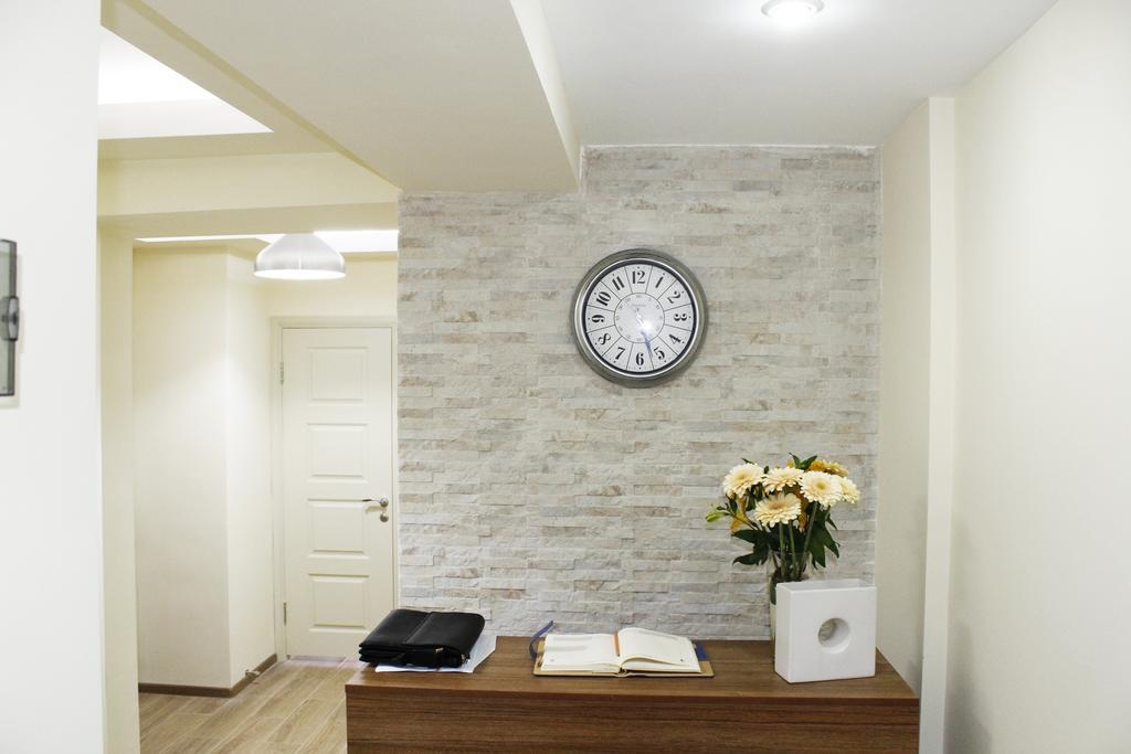 5Th Floor Guest House Erevan Esterno foto